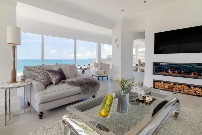 Stunning clifftop 5 bedroom luxury house with outstanding ocean views - Image 1