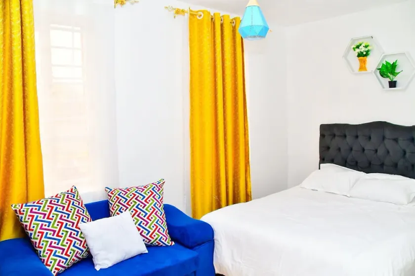 Fully furnished 1-Bedroom Apartment - Image 1