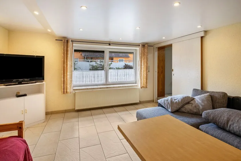 Apartment 'Ruhiges Nest Mit Sauna Und Garten' with Shared Garden and Wi-Fi - Image 1