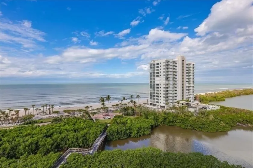Enjoy a Gulf view in this updated unit - WS1003 - Image 1