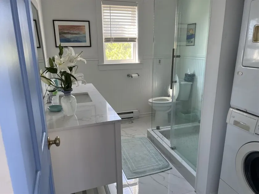 Oceanfront 4-Bedroom Cottage in Saco's Ferry Beach - Perfect for 8 Guests! - Image 1
