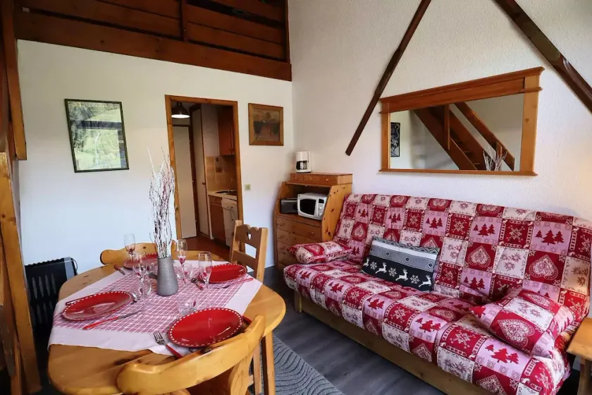 Petit cocon 2* au pied des pistes, 4/5 pers., parking, wifi, animaux admis, Arêches-Beaufort - Image 1