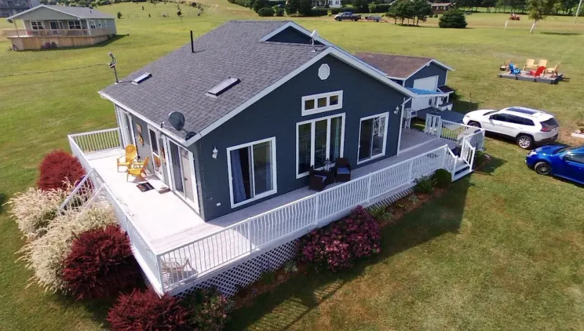 Water View Cottage With A/C In Quiet Location, Close To Amazing Beaches - Image 1