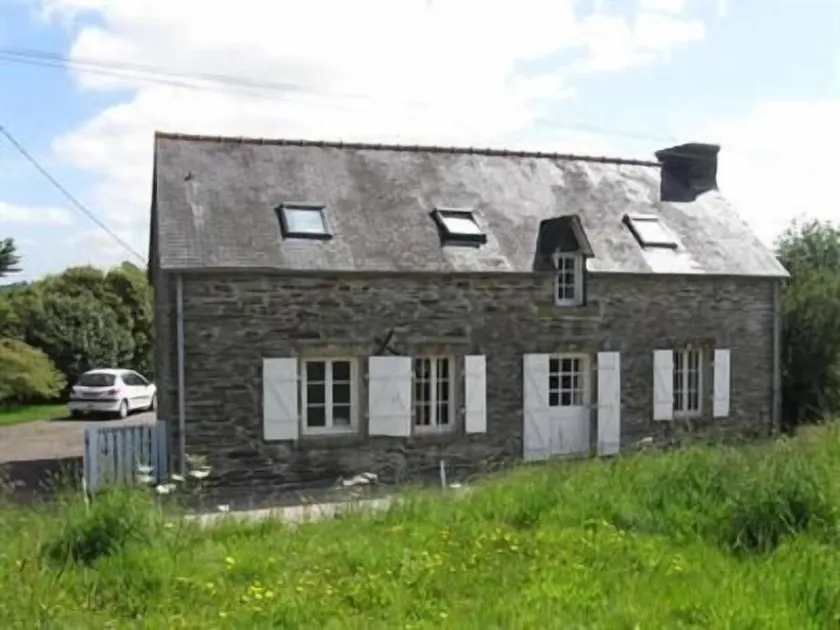 Charming longère in local stone in a calm and green setting - Image 1