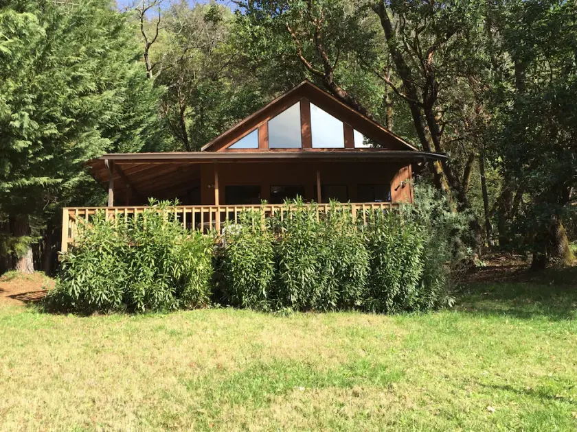 Trinity River Cabin, Willow Creek - Image 1