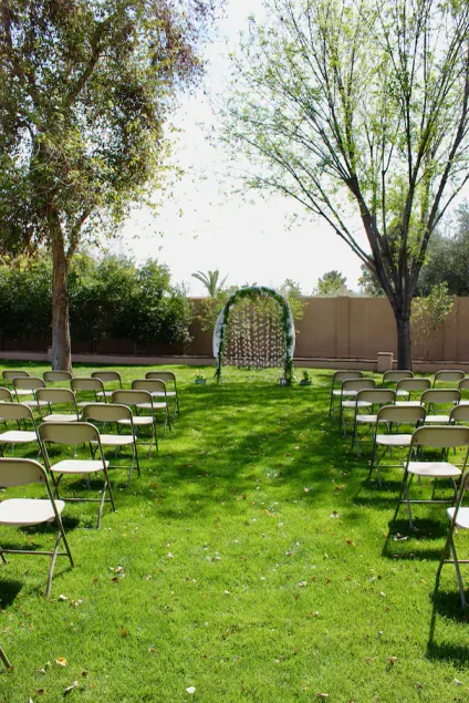 Peoria Pool House: resort style event property on grass acre - Image 1