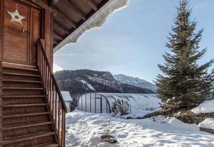 Apartment 'Le Soli' with Mountain View, Shared Terrace and Wi-Fi - Image 1