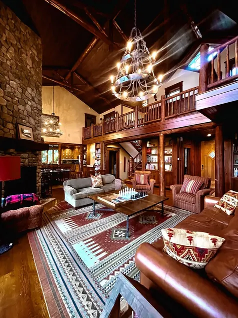 Camp Saranac: Gorgeous & grand lake home w mountain views, water sports, hiking - Image 1