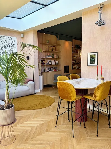 Beautiful townhouse at the waterfront near beach & city center  - Image 1