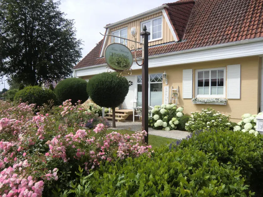 A gem near the Baltic Sea (Scharbeutz) in the countryside - with attention to detail - Image 1
