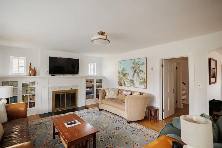 White Sulphur Springs Downtown Home - Image 1
