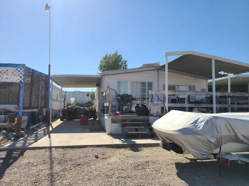 Colorado River Party House - Image 1