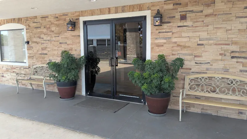 Platinum inn and suites - Image 1