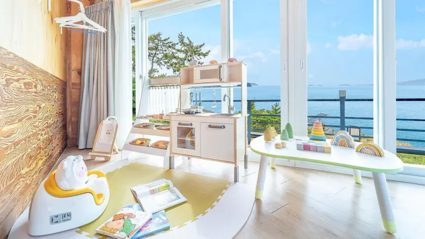 Yeosu Hi Mom Kids Family Pension Black - Image 1