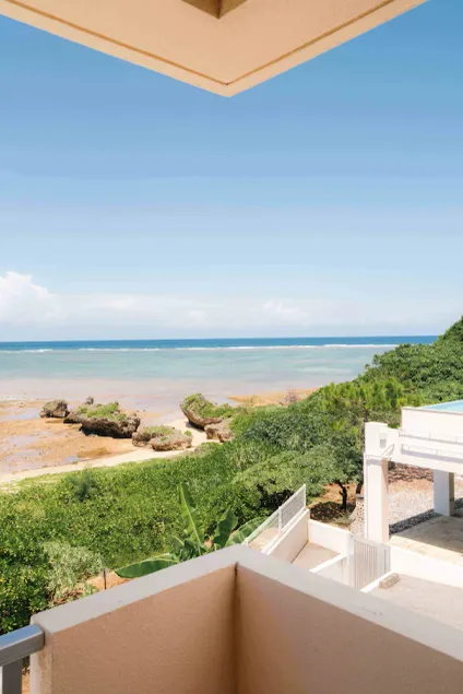 LoveOkinawa – 180° Ocean View Onna 1DK Seaside Stay - Image 1