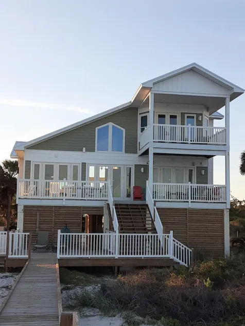 Oceanfront w / pool, 22 marches de la plage - Août, 10% de réduction, réservation directe - Image 1