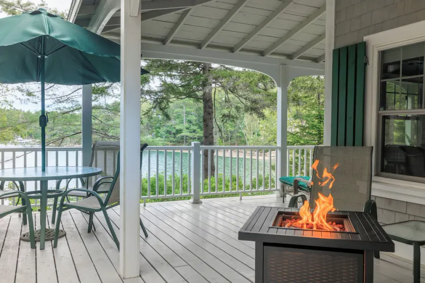 Waterfront Cottage sitzt auf dem Wasserrand von Townsend Gut - Image 1