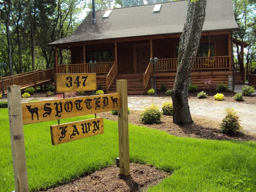 Spotted Fawn Cabin - Serenity og luksus venter på dig - Image 1