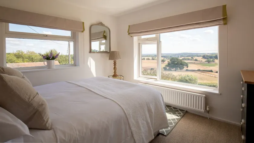 Ridgeway Farmhouse at Ragley Estate, Alcester - sleeps 8 guests  in 4 bedrooms - Image 1
