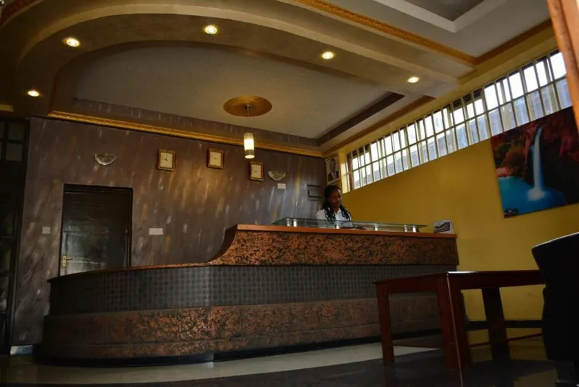 Seravic Hotel - Image 1