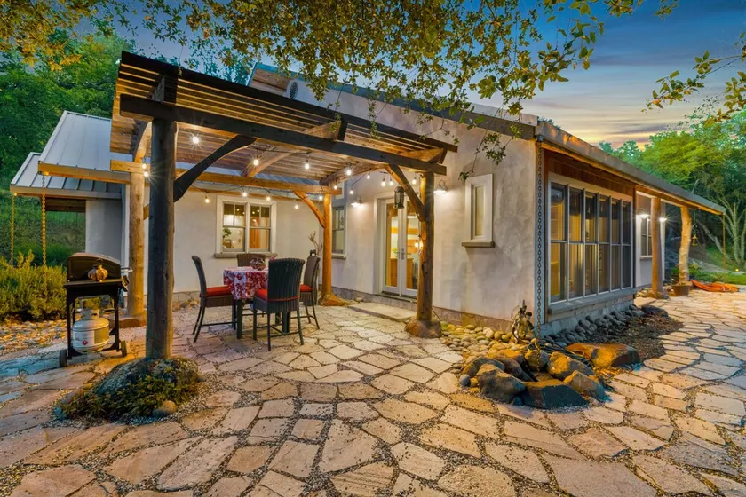 Beautiful, Modern Straw Bale House - Image 1