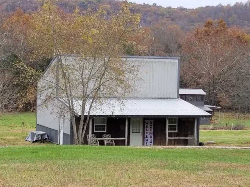 Alpaca Farm Stay - Image 1