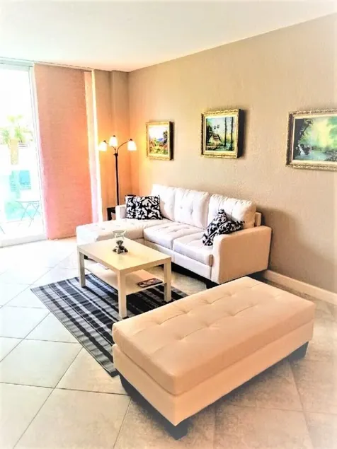 One bedroom condo in the beachfront resort. Special pricing! - Image 1