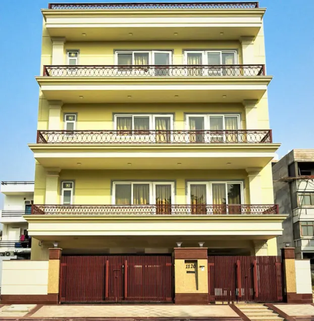 Olive Service Apartment-Golf Course Road - Image 1