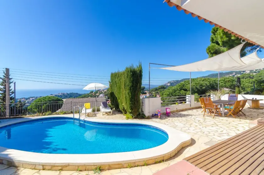 Club Villamar - Enjoy and relax with your family this lovely holiday villa - Image 1