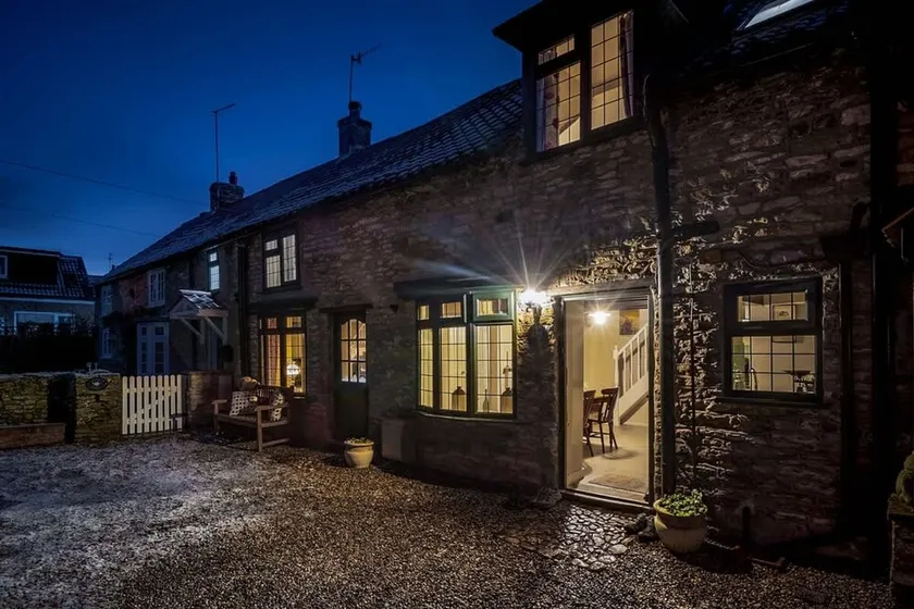 Garth Cottage  West Ayton  Scarborough - Image 1