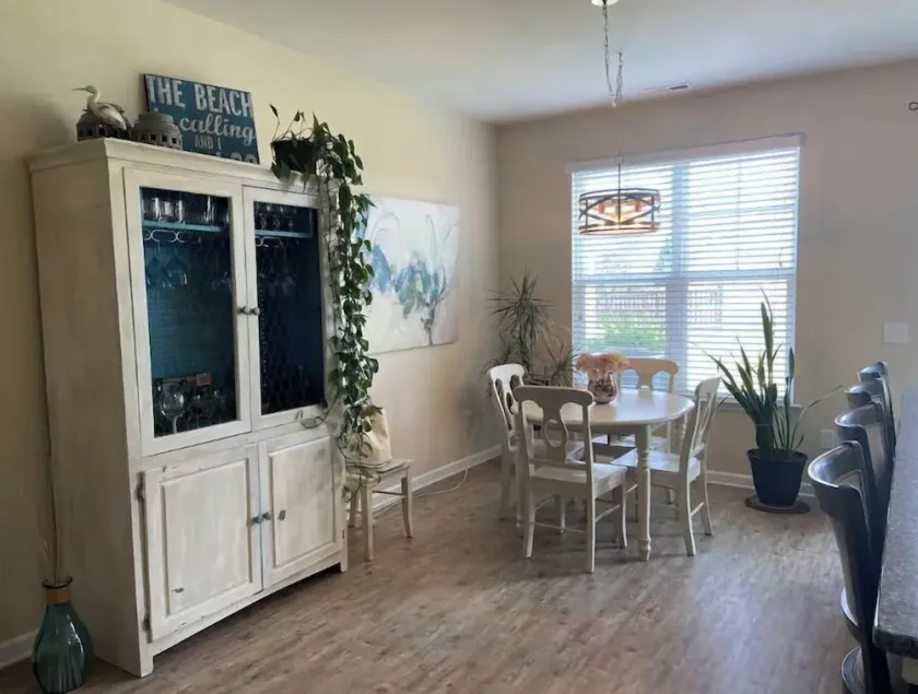 Sweet Dreamin' Stylish townhome all your own! - Image 1