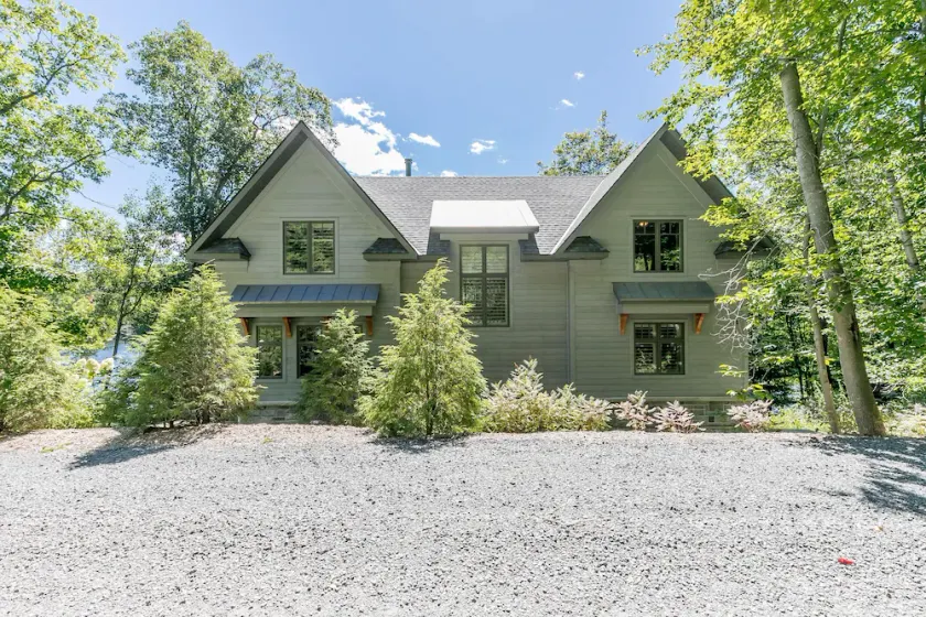 3bdrm 3 bath lakehouse in Dwight. Faces south! All day sun! Unlimited Wifi! - Image 1