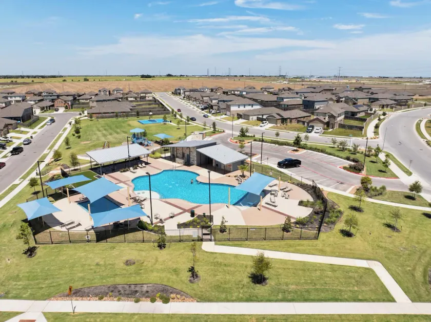 Charming 4BR Home w Spacious Backyard in Hutto - Image 1