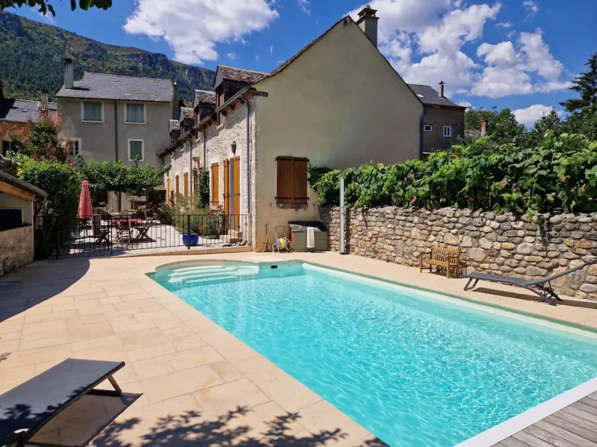 Charming home - Image 1