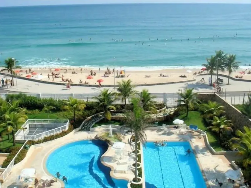 Duplex Penthouse en front de mer avec vue imprenable dans un magnifique complexe - Image 1