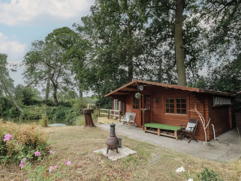 Carps Well Lodge - Image 1
