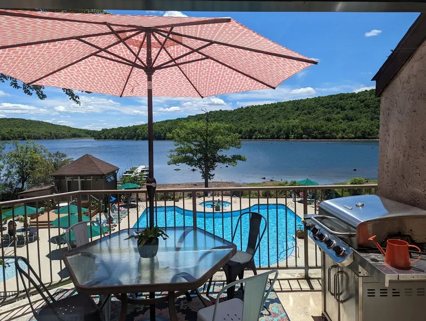 Oh la la. Big Boulder SKI 🎿, et Plage🌴, Randonnée, Activités au lac - Image 1