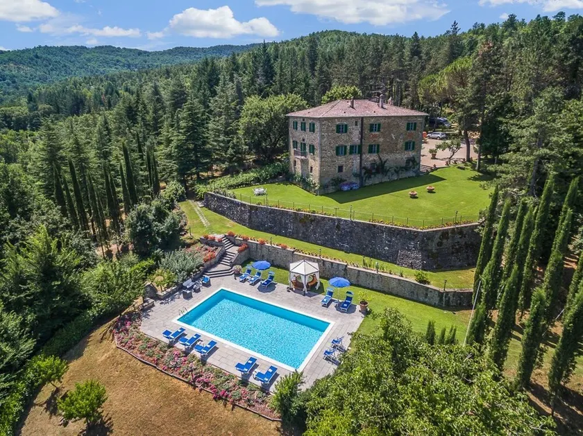 Villa en Ripoli con 6 habitaciones, capacidad 12 - Image 1
