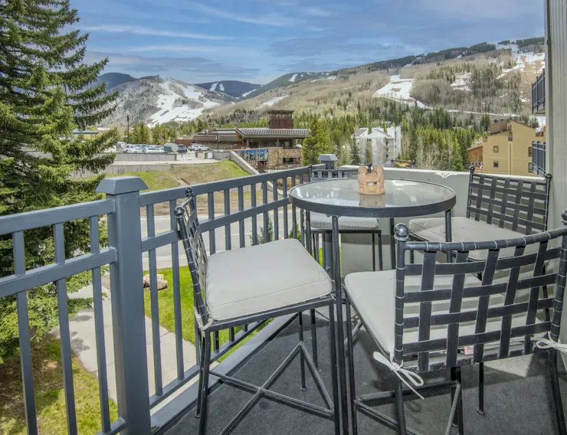 Vantage Point #307 condo - Image 1