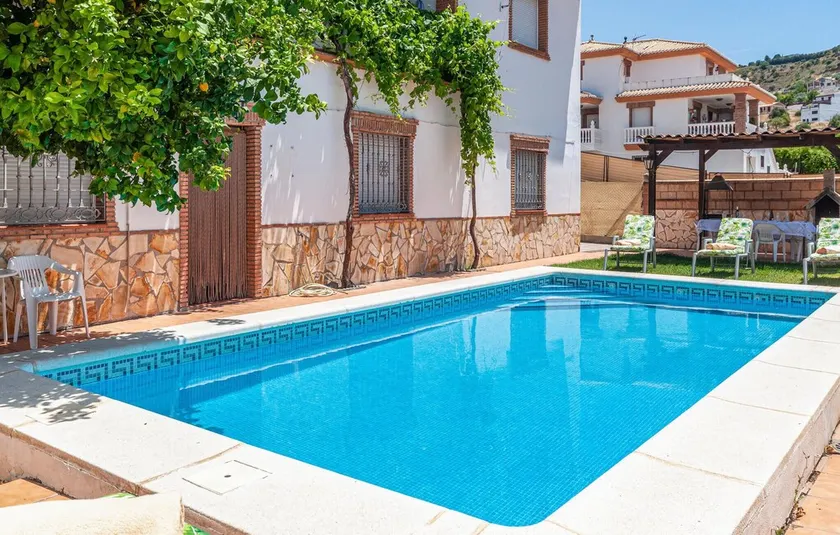 Cozy home in Montefrio - Image 1