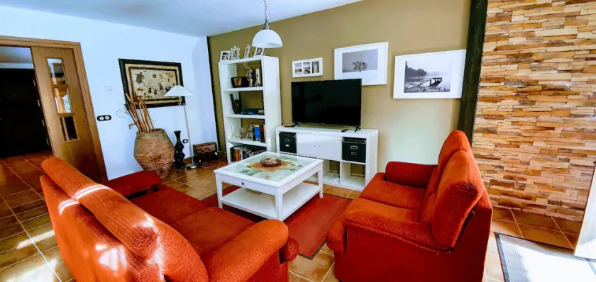 SOL BADAGUAS, CHALET I JACA - Image 1