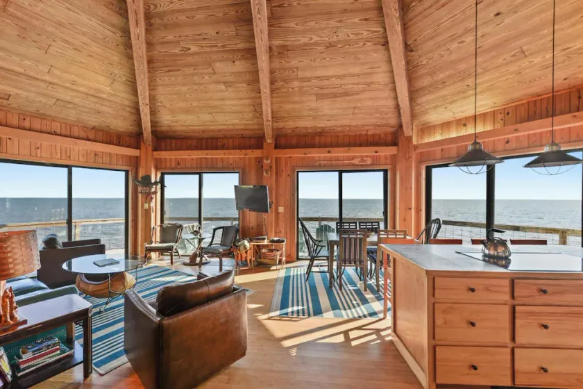 Rustic Retreat - Image 1