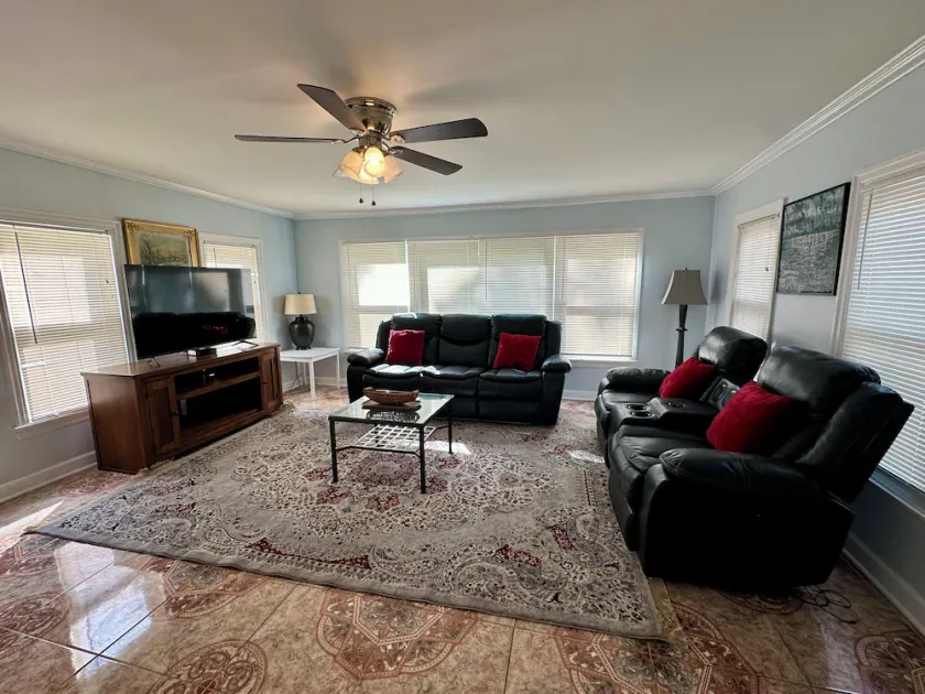 Entire Beautiful Grove Home - Image 1