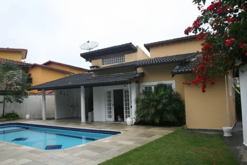 Single-story house in the Condominium. Costa do Sol - Bertioga, 300 meters from the beach, with swimming pool. - Image 1