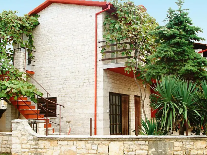 Appartamento Novi by Interhome - Image 1