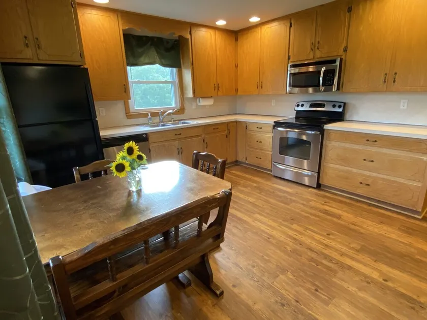 The Hinton House: Quaint 1 BD in the country! - Image 1