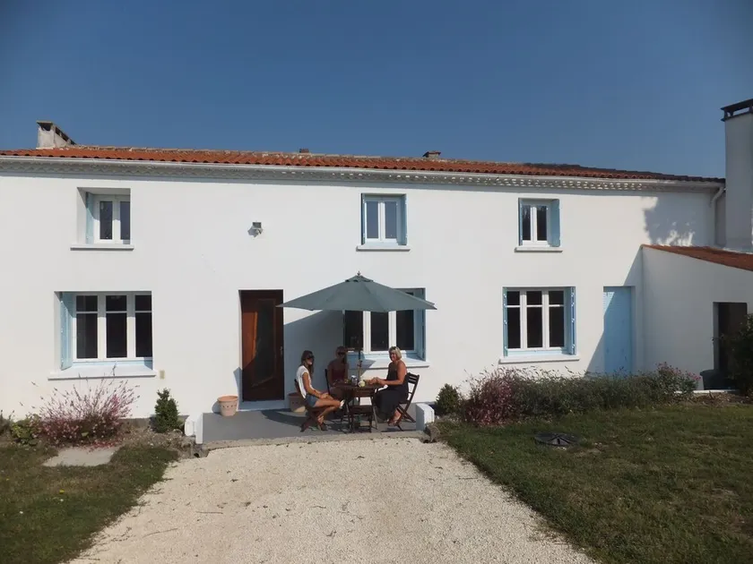 Stort hus Mellem Talmont Og Mortagne Sur Gironde med udsigt til flodmundingen - Image 1