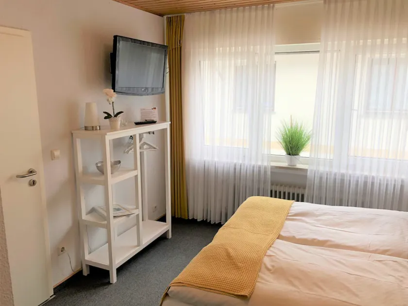 Rental-Nr. 5-Ensuite - Image 1