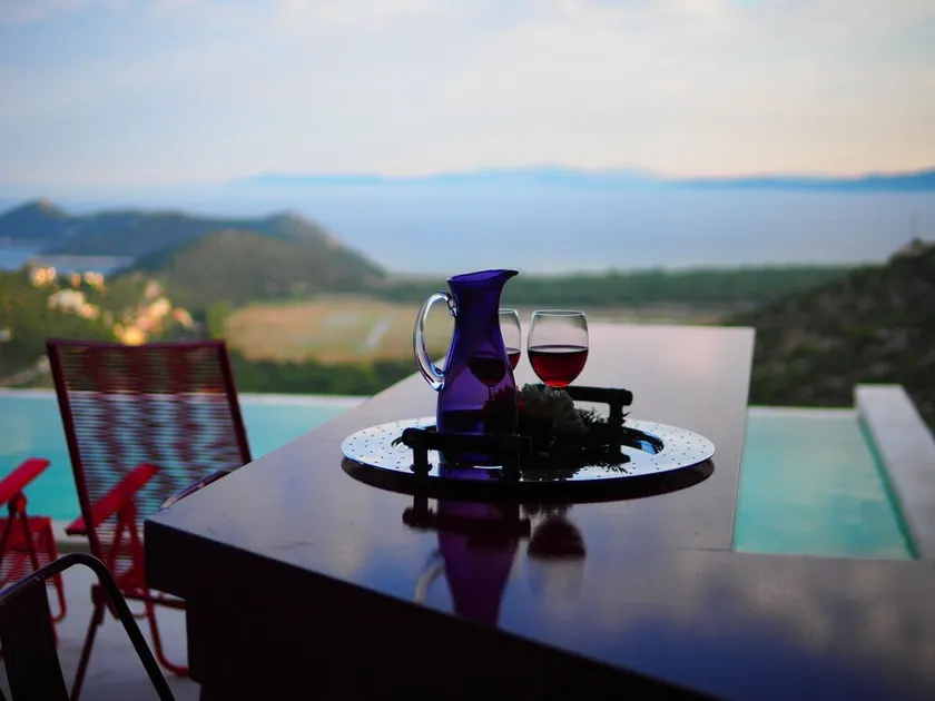 Relax at RED GREY SEAVIEW VILLA, with Private Pool, Schinias, Marathon, Attiki - Image 1
