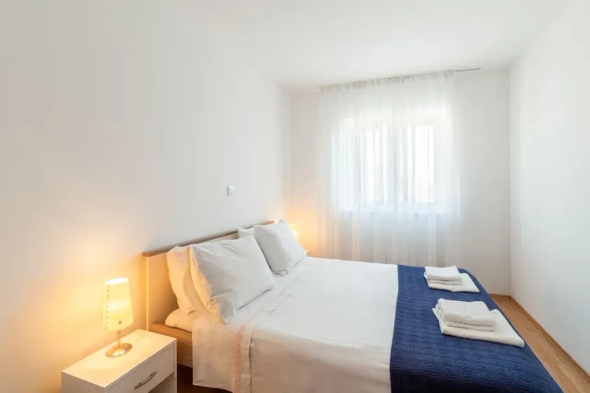 Three bedroom apartment with terrace and sea view Lopar, Rab (A-14070-d) - Image 1